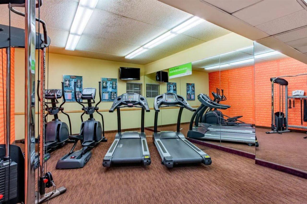 La Quinta By Wyndham Raleigh Crabtree Hotel Luaran gambar