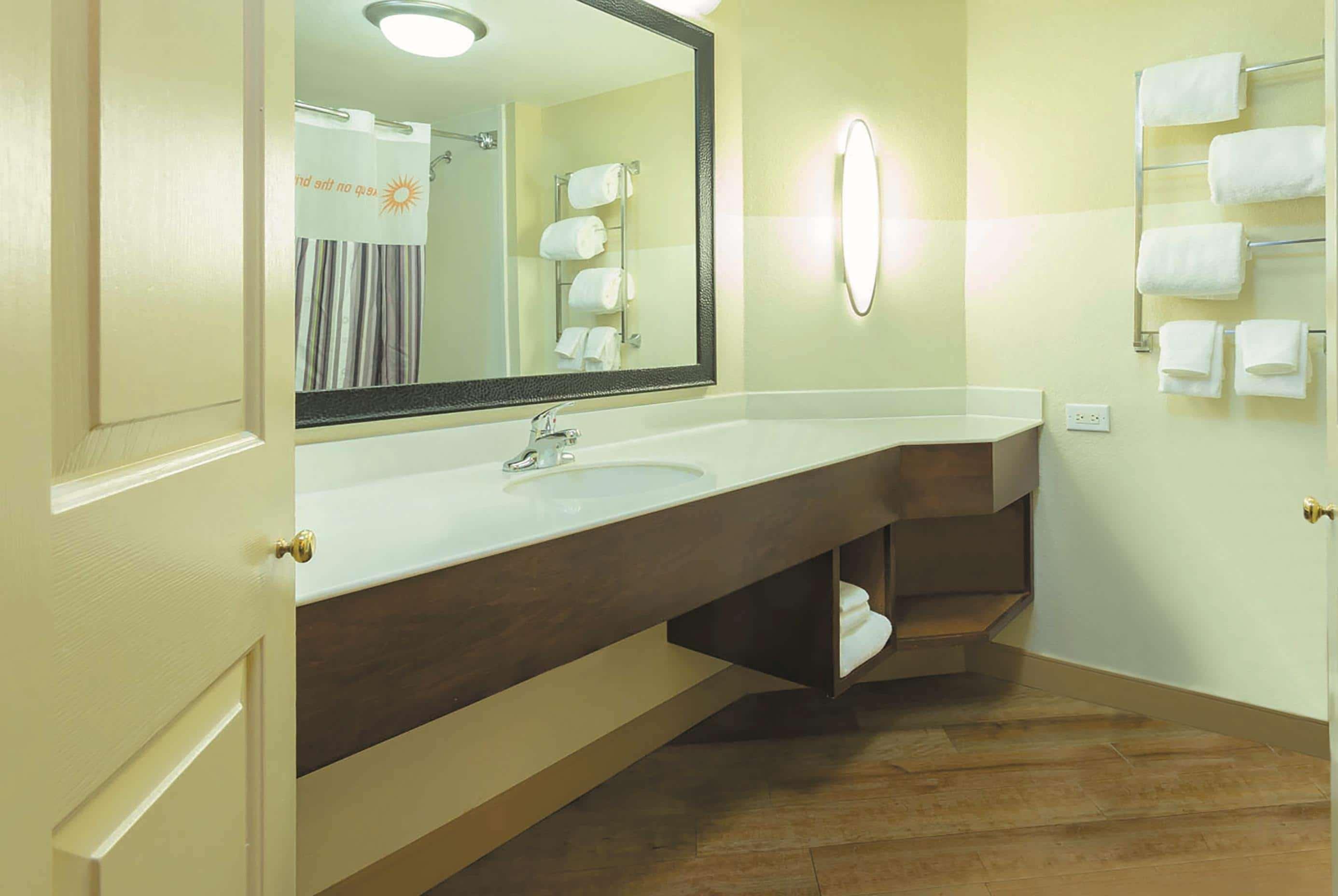 La Quinta By Wyndham Raleigh Crabtree Hotel Luaran gambar