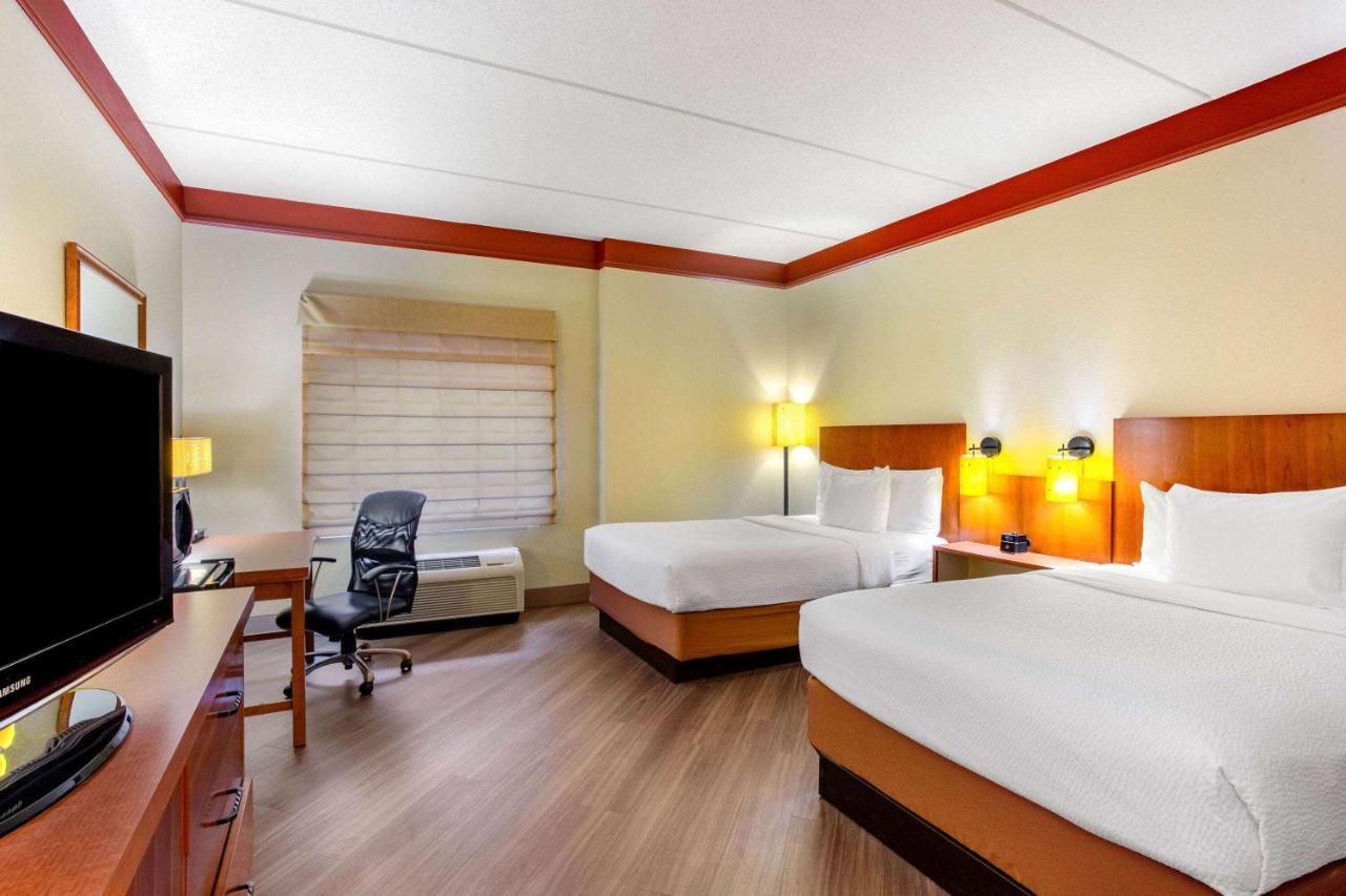 La Quinta By Wyndham Raleigh Crabtree Hotel Luaran gambar